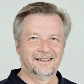 Iwan Schulthess-02